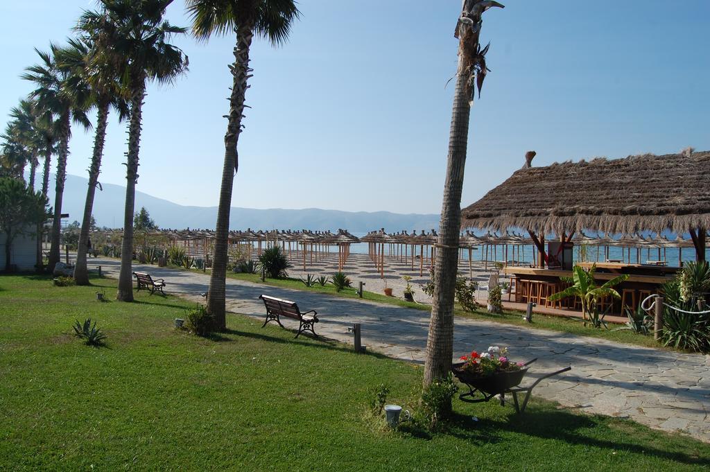 Beach Apartments Era Bashkia e Orikumit Exteriör bild