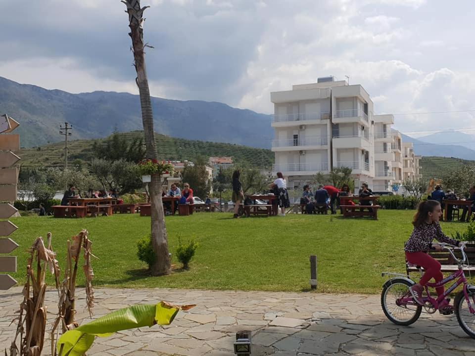 Beach Apartments Era Bashkia e Orikumit Exteriör bild